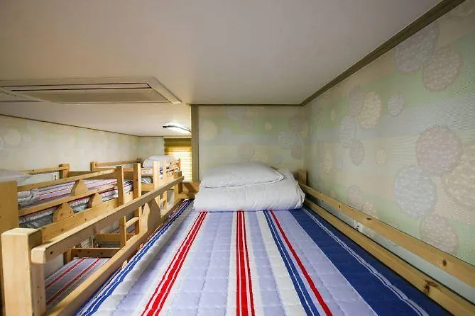 Guest house Eshel Tree Guesthouse Jeju