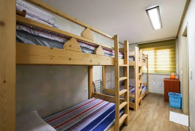 Eshel Tree Guesthouse Jeju South Korea